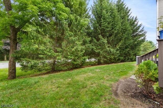 54 Indian Field Dr, Hardyston Twp., NJ 07419