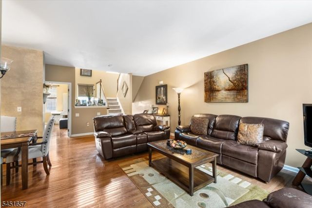 54 Indian Field Dr, Hardyston Twp., NJ 07419