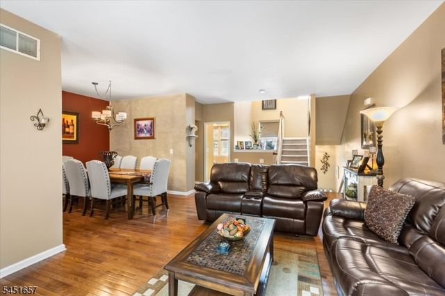 54 Indian Field Dr, Hardyston Twp., NJ 07419