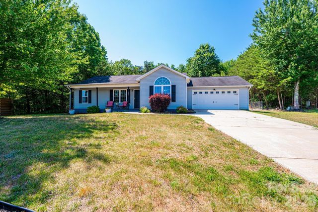 205 Winding Cedar Drive, Statesville, NC 28677