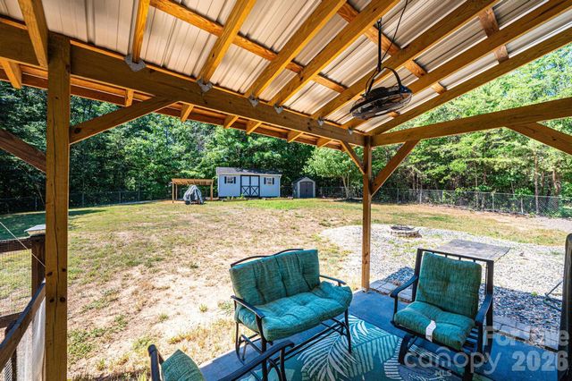 205 Winding Cedar Drive, Statesville, NC 28677