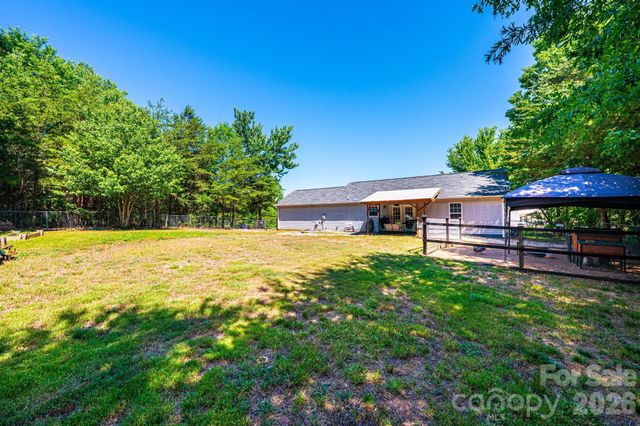 205 Winding Cedar Drive, Statesville, NC 28677