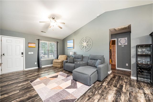 205 Winding Cedar Drive, Statesville, NC 28677