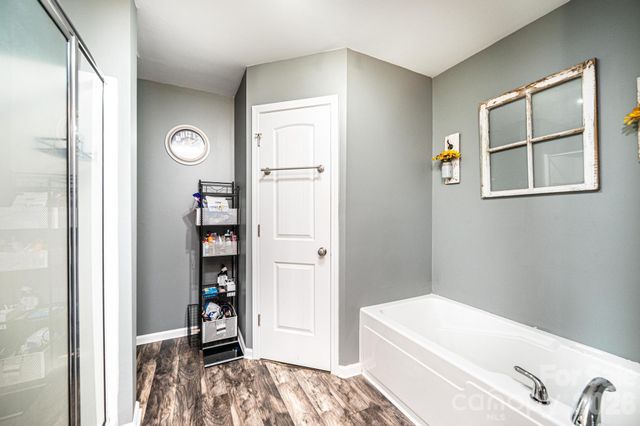 205 Winding Cedar Drive, Statesville, NC 28677