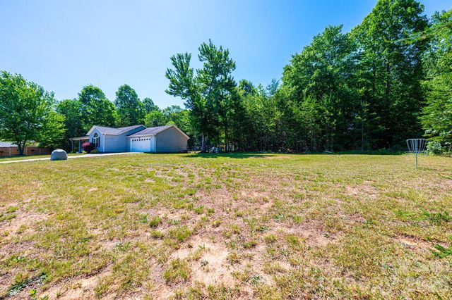 205 Winding Cedar Drive, Statesville, NC 28677