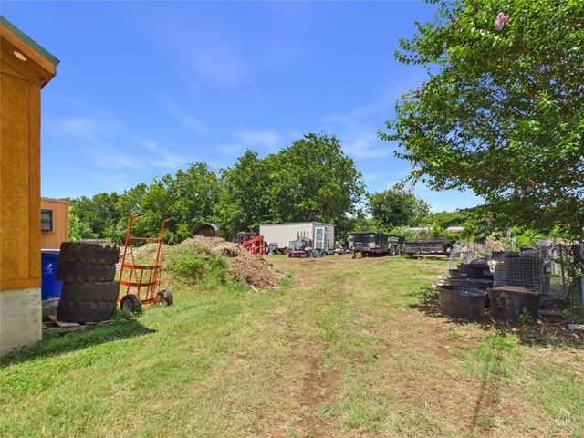 200 N Mustang Ave, Cedar Park, TX 78613