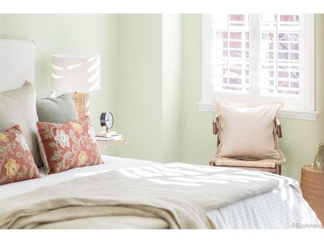 2057 Clermont St, Denver, CO 80207