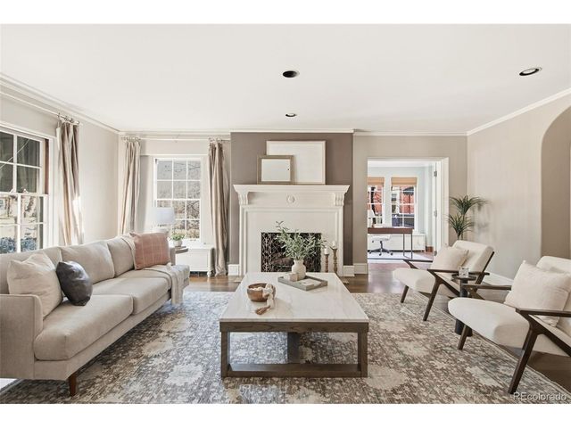 2057 Clermont St, Denver, CO 80207