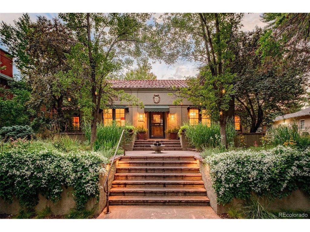 2057 Clermont St, Denver, CO 80207