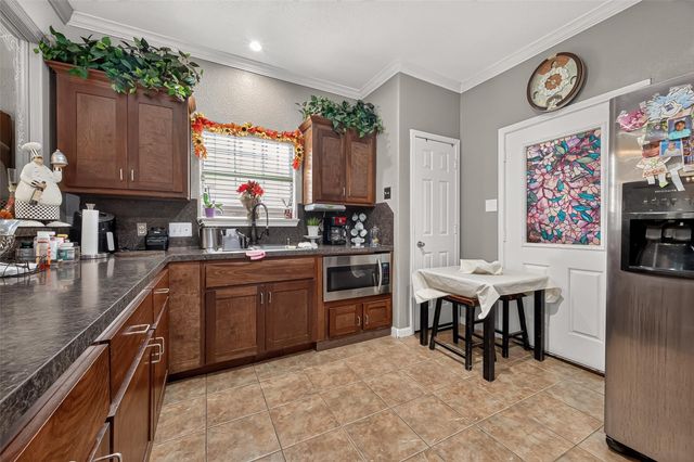 10623 Logger Pines Trail, Houston, TX 77088