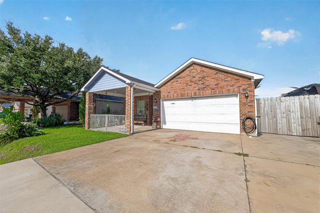 10623 Logger Pines Trail, Houston, TX 77088