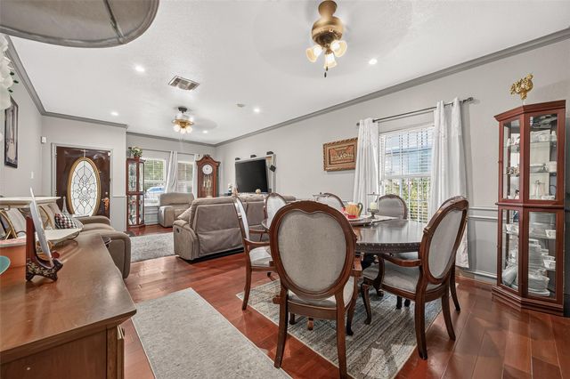 10623 Logger Pines Trail, Houston, TX 77088