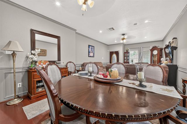10623 Logger Pines Trail, Houston, TX 77088