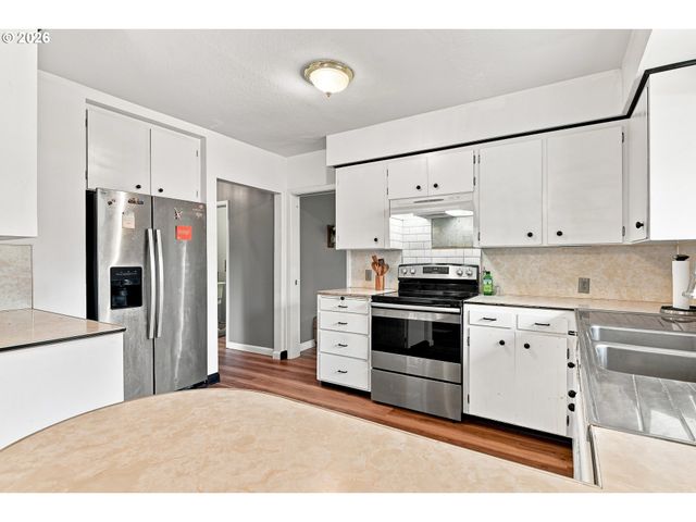 923 Ne 155TH Ave, Portland, OR 97230