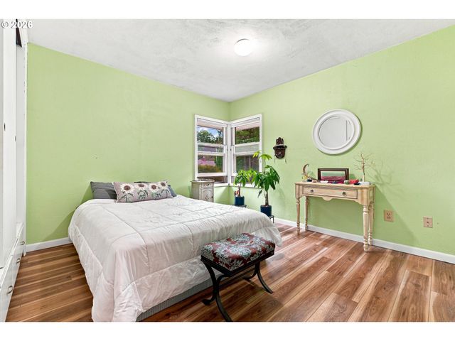 923 Ne 155TH Ave, Portland, OR 97230