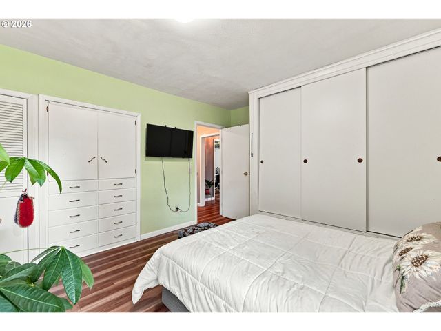 923 Ne 155TH Ave, Portland, OR 97230
