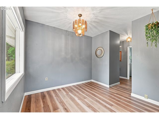 923 Ne 155TH Ave, Portland, OR 97230