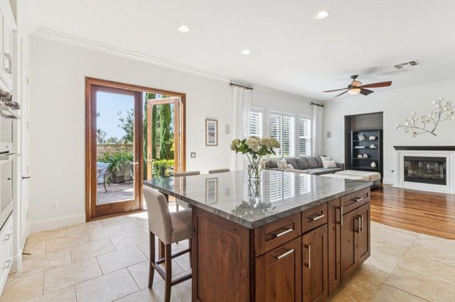 5457 White Oak Lane, San Diego, CA 92130