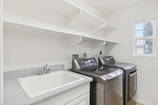 5457 White Oak Lane, San Diego, CA 92130