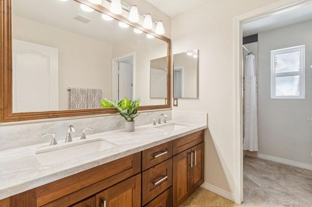 5457 White Oak Lane, San Diego, CA 92130