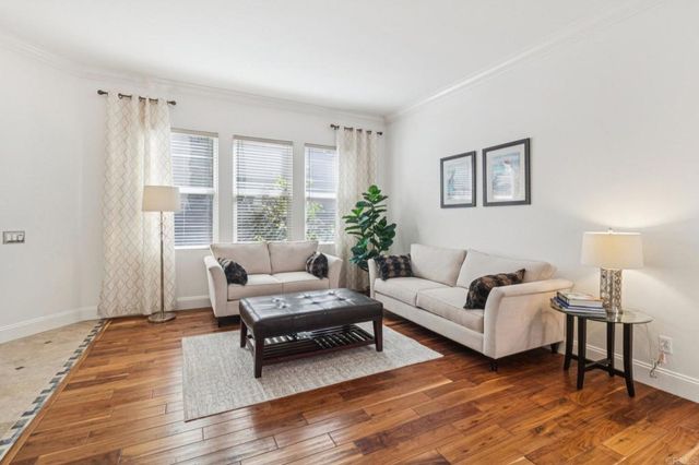 5457 White Oak Lane, San Diego, CA 92130