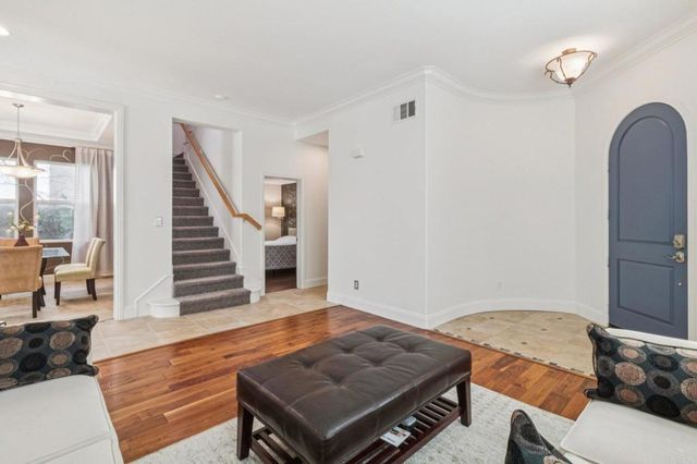 5457 White Oak Lane, San Diego, CA 92130