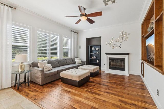 5457 White Oak Lane, San Diego, CA 92130