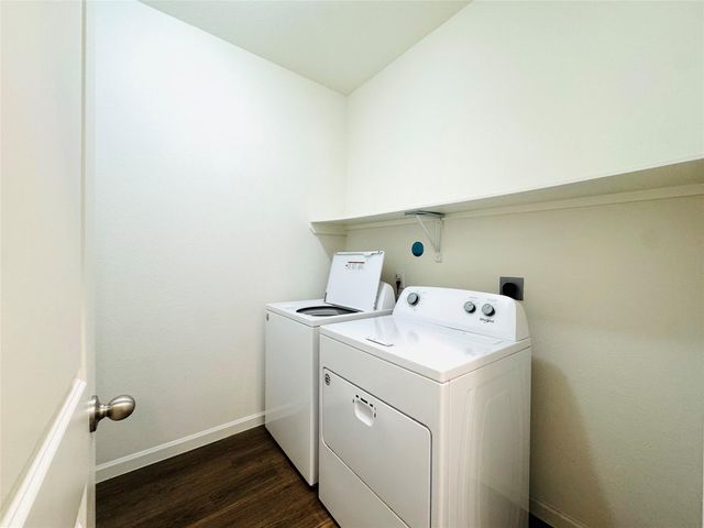 1013 Pitch Pine Court, Brookshire, TX 77423