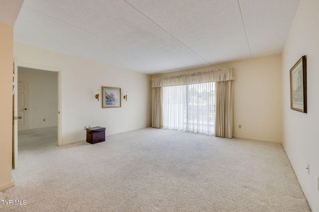 1985 Fort Henry Drive Apt 4a, Kingsport, TN 37664