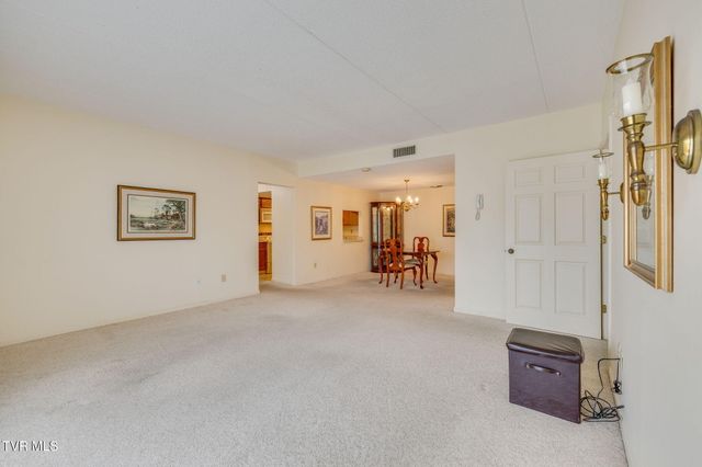 1985 Fort Henry Drive Apt 4a, Kingsport, TN 37664