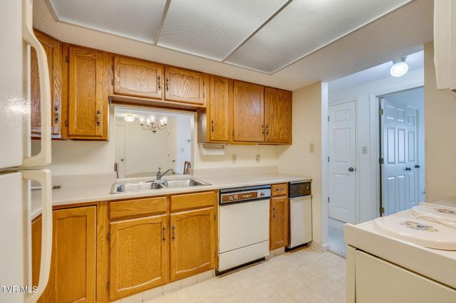 1985 Fort Henry Drive Apt 4a, Kingsport, TN 37664