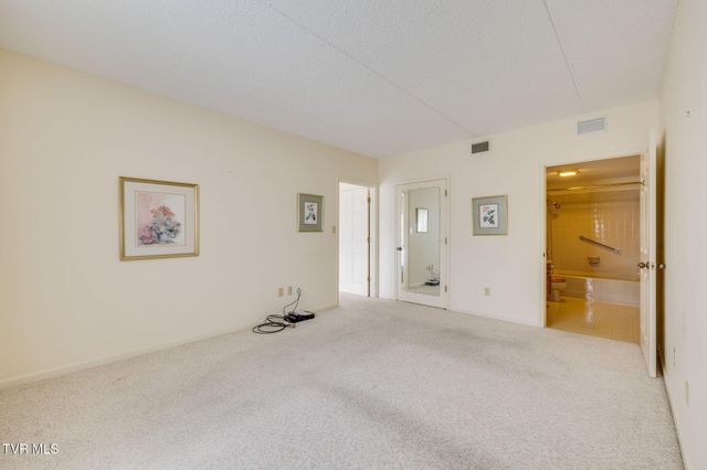 1985 Fort Henry Drive Apt 4a, Kingsport, TN 37664