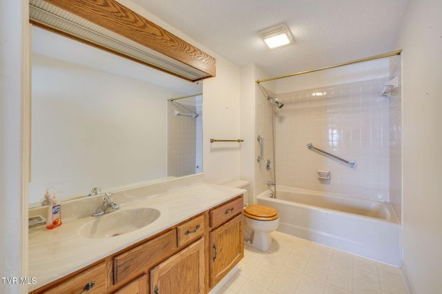 1985 Fort Henry Drive Apt 4a, Kingsport, TN 37664