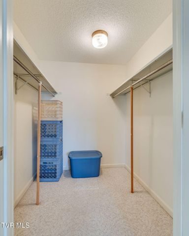 1985 Fort Henry Drive Apt 4a, Kingsport, TN 37664