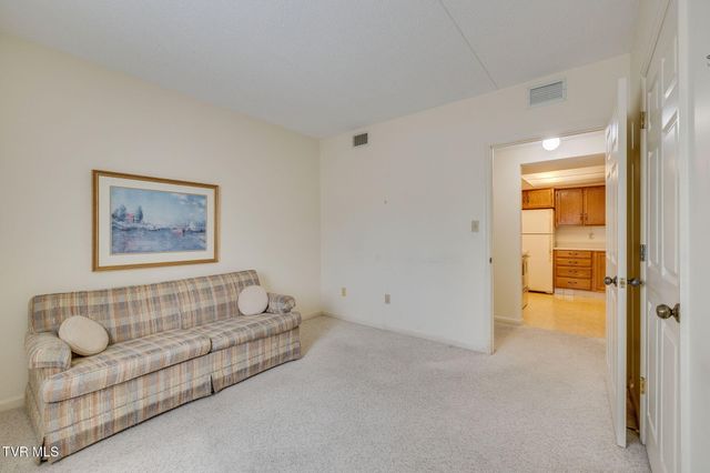 1985 Fort Henry Drive Apt 4a, Kingsport, TN 37664