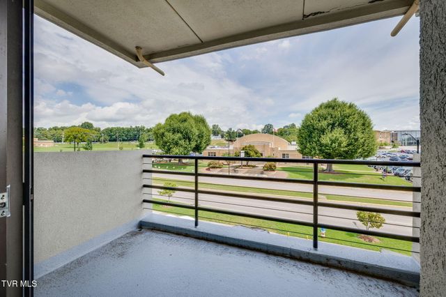 1985 Fort Henry Drive Apt 4a, Kingsport, TN 37664