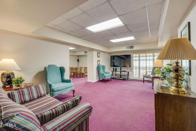 1985 Fort Henry Drive Apt 4a, Kingsport, TN 37664