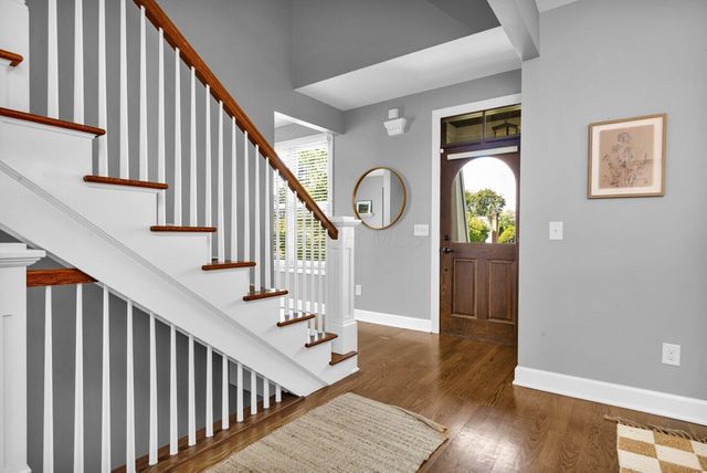 5818 Crescent Court, Worthington, OH 43085