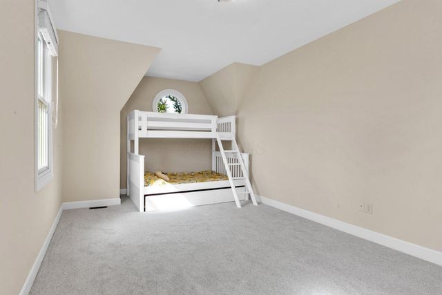 5818 Crescent Court, Worthington, OH 43085