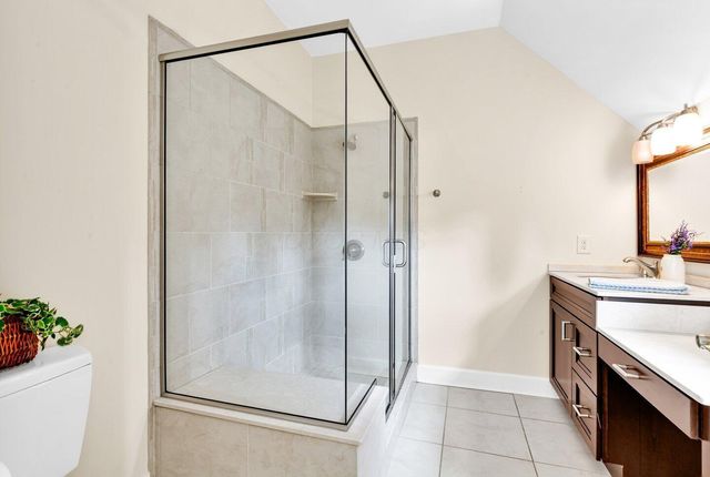 5818 Crescent Court, Worthington, OH 43085