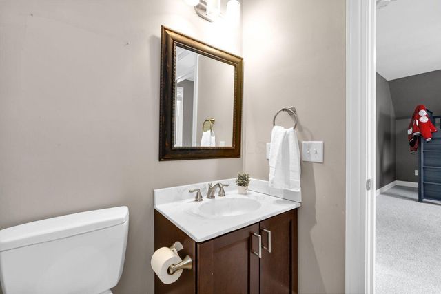 5818 Crescent Court, Worthington, OH 43085