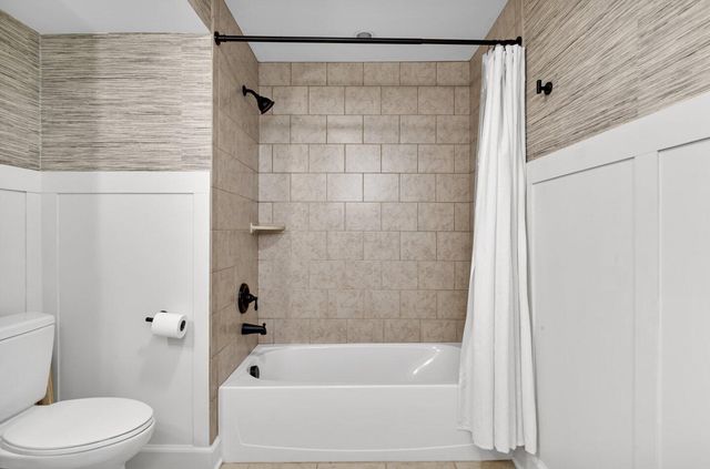 5818 Crescent Court, Worthington, OH 43085