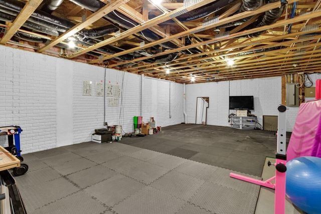 5818 Crescent Court, Worthington, OH 43085