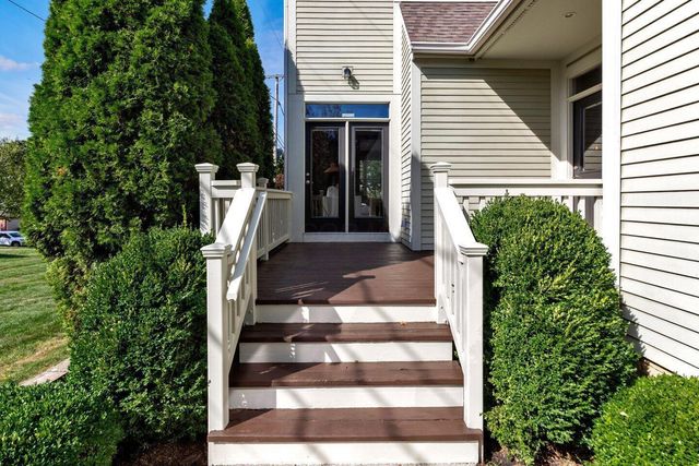 5818 Crescent Court, Worthington, OH 43085