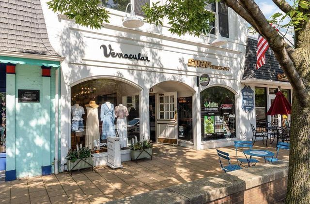 5818 Crescent Court, Worthington, OH 43085