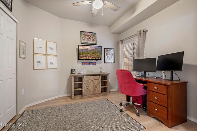204 N Fenceline Drive, Tucson, AZ 85748