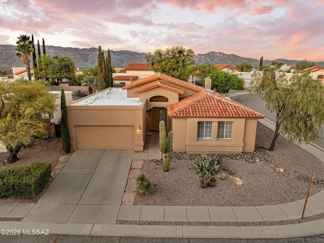 204 N Fenceline Drive, Tucson, AZ 85748