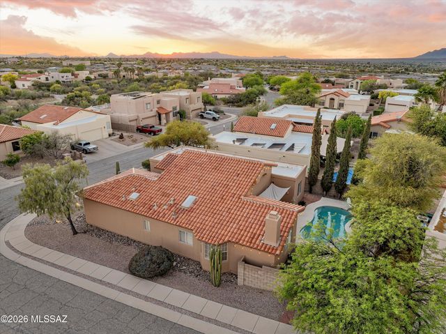204 N Fenceline Drive, Tucson, AZ 85748
