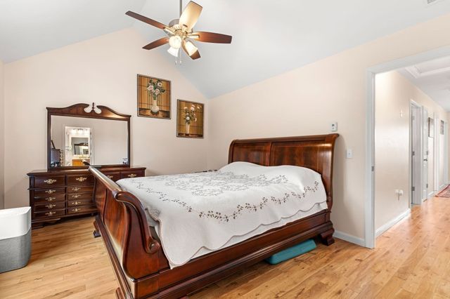 496 Hilldale Ave 496, Haverhill, MA 01832