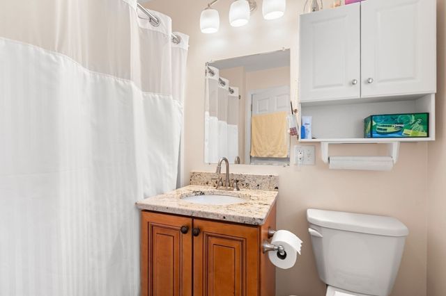 496 Hilldale Ave 496, Haverhill, MA 01832